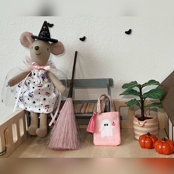 Halloween Ghost with Pumpkin Tote - Picture 1 of 5